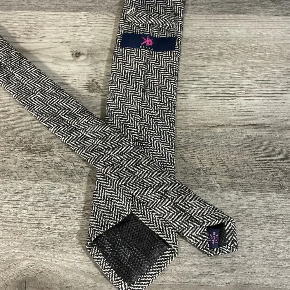 Egara Skinny Herringbone Wool Blend Tie Black White